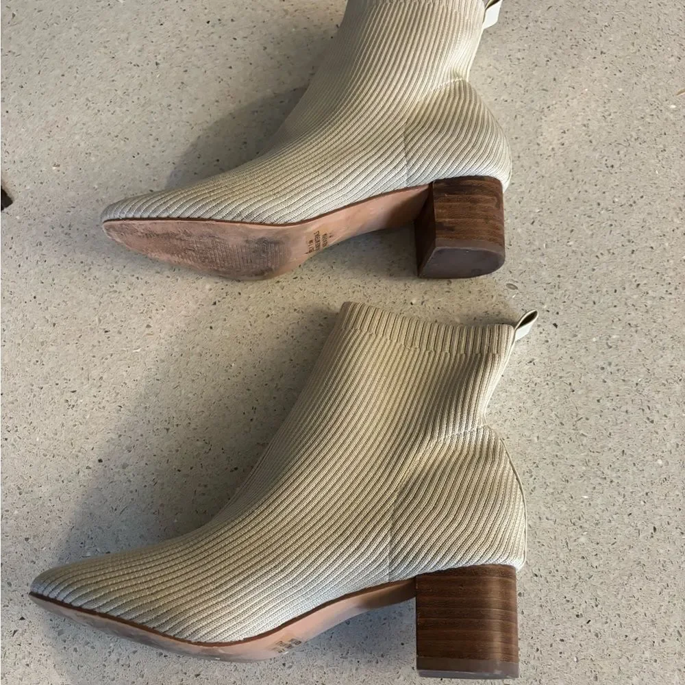 Beige Ribbed Sweatered Ankle Boots by Joie